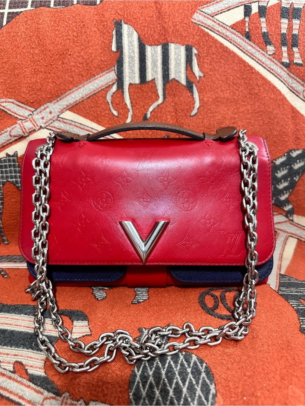 Louis Vuitton ❤️🌟 AH4117 Very Chain Rubis Monogram Leather Two-tone Bag ⭐️